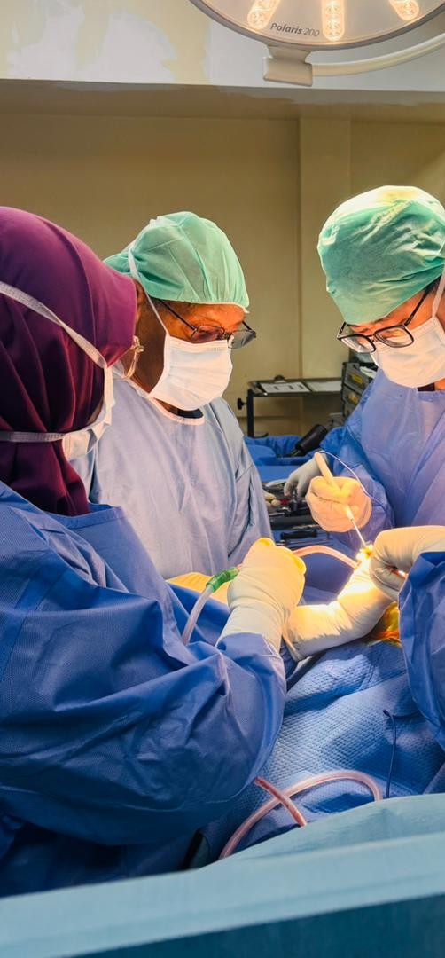 Complex joint replacement surgery